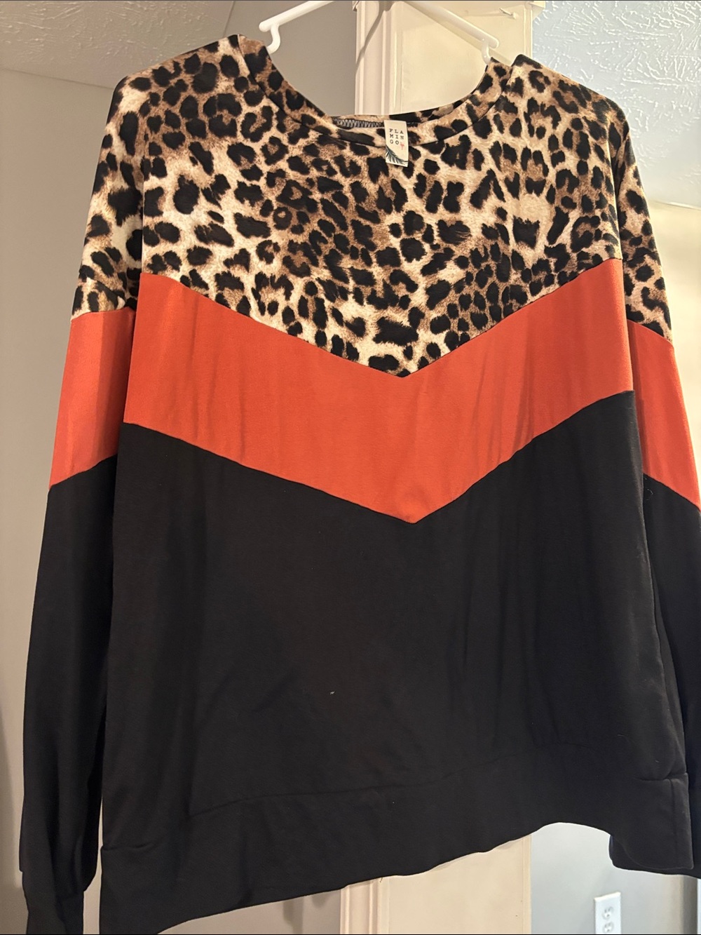 Leopard Print Colorblock Pullover Top - Black & Rust
